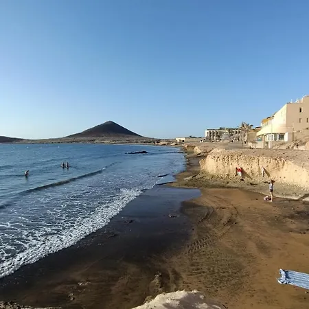 Views Of Beach, Two Appartement *