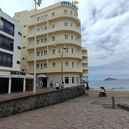 Apartment Views Of Beach, Two El Medano (Tenerife)