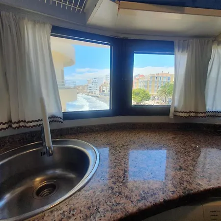 Views Of Beach, Two Appartement